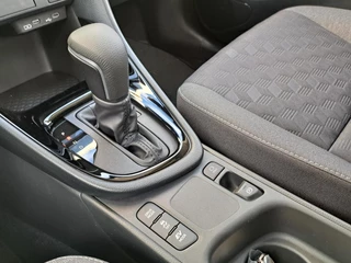 Toyota Yaris 1.5 Hybrid 115 First Edition LM-VELGEN AD-CRUISE NAVI CAMERA PRIVACY-GLASS / 21
