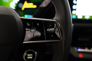 Renault Clio 1.8 Hybrid 160 esprit Alpine  Full-led Navigatie Adaptive-Cruise / 9