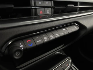 Fiat 600 1.2 Hybrid Icon 145 PK | Apple-Android | Cruise Control | Parkeersensoren / 26