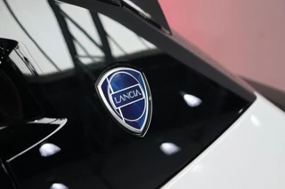 Lancia Ypsilon 1.2 Turbo Hybrid HF Line 110pk / 13