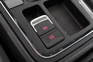 SEAT Ateca 1.5 TSI Style Business Intense Automaat Trekhaak Stoelverwarming Virtual Dodehoek / 36
