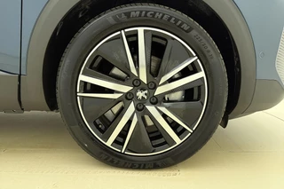 Peugeot 3008 1.6 HYbrid 180 Allure Pack Business | 19 inch | Automaat | Navigatie | Camera | Climate control | Parkeersensoren / 14