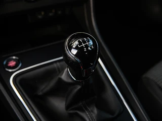 Seat Leon ST 1.0 EcoTSI Style Intense | Carplay | Keyless | Climate control | Cruise control | PDC v+a | Trekhaak / 25