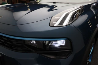 Lynk & Co 01 1.5 261PK Plug-in Hybrid Pano/dak Apple/Carplay Adaptive/Cruise / 36