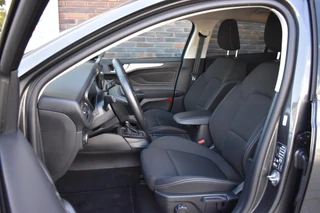 Ford Focus Wagon 1.0 EcoBoost Hybrid Titanium / 12