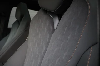 CUPRA Terramar 1.5 e-Hybrid 272pk VZ Performance  Pano/Matrix LED/Headup/Sennheiser/360/Keyless/ACC/DCC/ 20"/Trekhaak wegkl. / 11