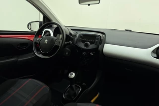 Peugeot 108 1.0 e-VTi Envy 72 PK | Handgeschakeld | 5-Deurs | Airco | Elektrische ramen | Getinte ramen | Radio | USB | AUX | Licht Metalen Velgen | 1e eigenaar / 11