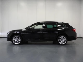 SEAT Leon Sportstourer 1.0 eTSI Aut. Style Business Intense NAVI/CAMERA/LED/TREKH./17"LMV! / 2
