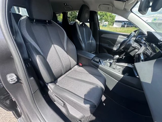 Peugeot 308 1.2 SW PureTech Allure '' Allseason banden - Camera - Infotainmentsystem '' / 29
