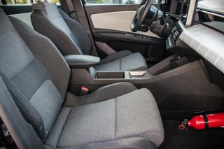 Renault 4 comfort range evolution 52 kWh | Dakrails | Privacy Glass | All Weather Banden | Camera / 21