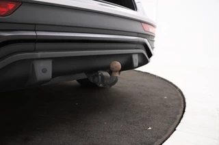 Audi Q5 Sportback 55 TFSI e S edition  Electrische trekhaak, Apple carplay / Android auto, Panorama dak, S line! / 50