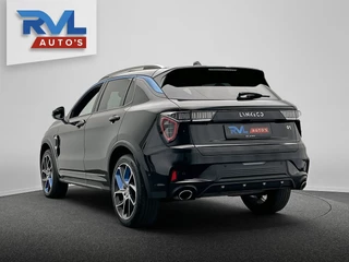 Lynk & Co 01 1.5 261PK Plug-in Hybrid *Zwarte Hemel* 360° Camera Pano/dak Apple/Carplay Adaptive/Cruise / 4