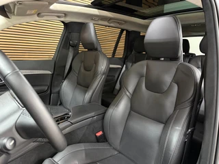 Volvo XC90 2.0 T8 Plug-in AWD Ultra Dark | Massage | Luchtvering | 22Inch | 7-Pers. | Pano |360°|H & K |Head-Up|Elektr Trekhaak / 23