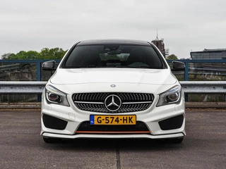 Mercedes-Benz CLA-klasse Shooting Brake 200 OrangeArt AMG Night Edition 156 PK | Panoramadak | Bi-xenon | Camera | Stoelverwarming | Navigatie | 18" / 5