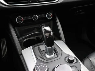 Alfa Romeo Stelvio 2.0 T AWD Super | MEMORY | PANO-DAK | CAMERA | HALF LEDER | CRUISE | NAVI | / 25