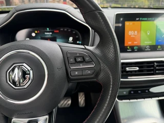MG EHS 1.5 TGDI Luxury PHEV | Pano | Leder | 360 Camera | / 13
