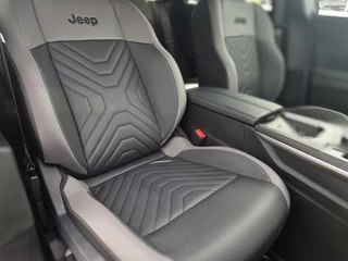 Jeep Compass 1.2 e-Hybrid First Edition | Apple-Android | Schuif-Kanteldak | Massagestoelen / 7