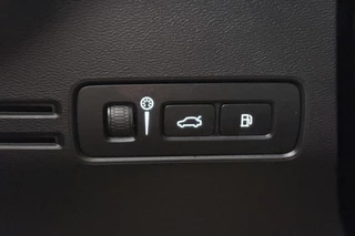Volvo XC40 1.5 T5 Recharge R-Design Harman Kardon Panoramadak Memory / 32