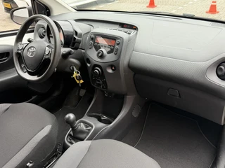 Toyota Aygo 1.0 VVT-i x-fun / 7