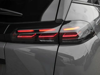 Peugeot 2008 1.2 Hybrid 145 Business Automaat | | CarPlay | Navigatie | Camera | Cruise Control | LED verlichting / 35
