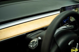 Tesla Model Y Long Range AWD 75 kWh / 24