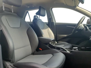Kia Niro 1.6 GDi Hybrid DynamicLine Edition | Dodehoek detectie | Elektrisch bedienbare best. stoel | Navigatie | Adaptieve cruise control | Apple Carplay / Android Auto | Verbruik 1 op 20! / 19