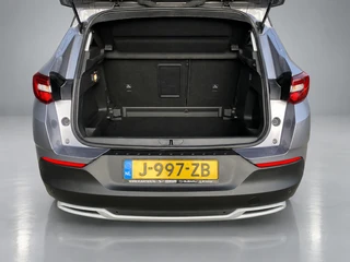 Opel Grandland X 1.2 Turbo Business Executive 130 pk  | 1e eigenaar | dealer onderh. | leder interieur | navigatie | camera | carplay / 21