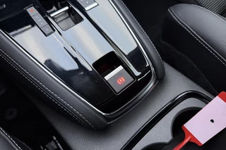 Opel Grandland 1.6 Turbo Plug-In Hybrid GS | 225PK | Automaat | Adaptive Cruise Control | Stoelverwarming | Verwarmd stuurwiel | Drive Assist | AGR Stoelen Voor | Navigatie | Parkeercamera achter | Apple Carplay & Android Auto / 32