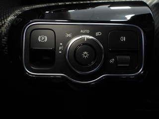 Mercedes-Benz A-Class A160 Business Solution / 18