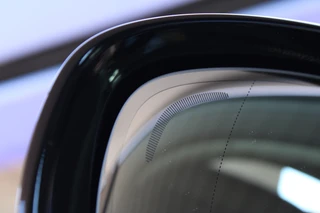 Volvo XC60 2.0 T8 Ultra Bright  | Facelift | Luchtvering | Massage | H/K | Head-Up / 15