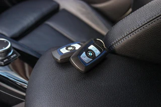 BMW 1-serie 120i Edition M Sport Shadow High Executive | 2e eigenaar | Driving Assistant | Schuif-/kanteldak | Camera | Harman Kardon | Keyless entry | LED | M sport remmen | PDC / 45