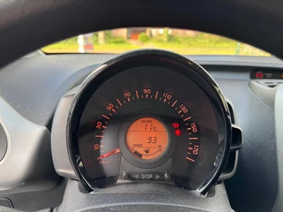 Peugeot 108 1.0 e-VTi Active  5-Deurs/Airco/Mistl / 15