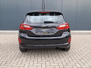Ford Fiesta 1.0 EcoBoost Titanium * Navigatiesysteem * LM Velgen * Climate Control * / 31