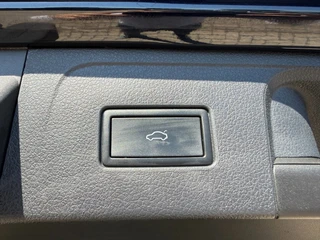 Volkswagen Passat Variant 1.4 TSI PHEV GTE * Trekhaak * AUTOMAAT * Parkeercamera * Head-up Display * / 17