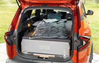 Dacia Bigster 1.2 Mild Hybrid 140 Journey Sleep Pack 360° Trekhaak Carplay / 6