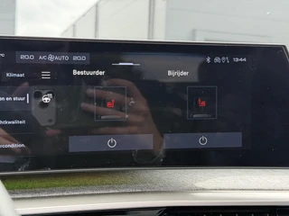 Peugeot e-3008 Launch Edition Dual Motor 73 kWh 325PK Automaat Navigatie, Rondomzichtcamera, Keyless, Panoramadak, Stoel & Stuurwielverwarming, Apple Carplay, Android Auto / 35