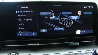 Hyundai Kona Electric Pure Edition 64.8 kWh | Demo | Navigatie | Camera | Cruise control / 30