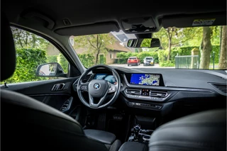 BMW 1 Serie 118i Executive Sport Line  Individual Storm Bay Shadow / 21