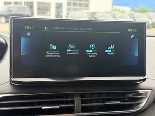 Peugeot 3008 1.6 HYbrid 225 Allure  | LED | Apple/Android | DAB | Keyless | PDC v+a incl. Camera | Standkachel / 42