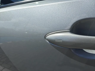 Toyota Prius 2.0 Plug-in Hybrid 220 PARK-SENSOREN BLIND-SPOT KEYLESS STOEL/STUURVERW CAMERA APPLE/ANDROID DAB+ LM-VELGEN AD-CRUISE ELEK-ACHTERKLEP / 5