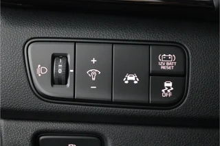 Kia Niro 1.6 GDi Hybrid DynamicLine  - Trekhaak - Cruise Control - Airco - - Virena zekerheidspakket €895 / 22