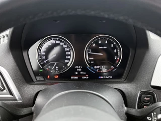BMW 1-serie M140i xDrive | Stoelverwarming | Cruise Control | Navigatie / 18