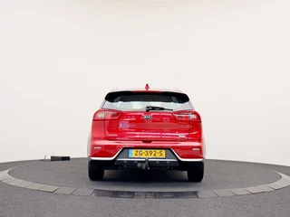 Kia Niro 1.6 GDi Hybrid DynamicLine | Trekhaak | All-seasonsbanden | Navigatie / 11