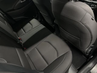 Hyundai i30 1.0 T-GDI Comfort CLIMATE CAMERA CARPLAY LM / 13