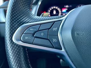 Renault Captur 1.3 TCe 160 EDC R.S. Line  | Automaat | All Seasons | Navigatie | Groot Scherm | Achteruitrijcamera + Parkeersensoren | Draadloze Telefoonlader | Climate Control | Luxe Pook | Apple CarPlay/Android Auto / 23