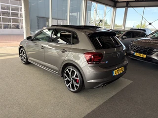 Volkswagen Polo 2.0 TSi 200pk GTi DSG 5-drs  SCHUIFDAK/BEATS/KEYLESS/CAMERA/DODEHOEK/1E EIGENAAR! / 5