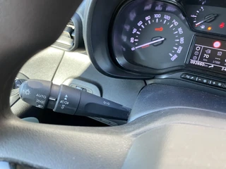 Citroën Berlingo 1.2 PureTech Feel  | dealer onderh. | navigatie | cruise control | airco | parkeersensoren | all season banden / 31