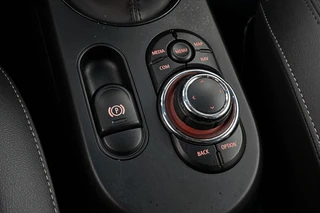 MINI Electric Camden Go Edition 33 kWh SOH 97% Apple CarPlay Achteruitrijcamera Sportstoelen Stoelverwarming / 38