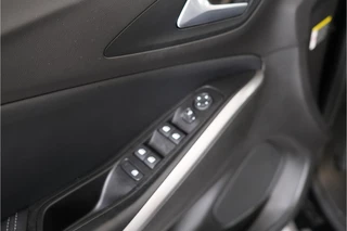Opel Grandland 1.6 Turbo GS Line 225 pk PHEV  | SOH 100% | Trekhaak | Leder | 360° | Stl. verw./verk. | El. achterklep  | Adaptive Cruise | / 21