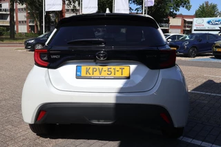 Toyota Yaris 1.5 HYBRID 115 STYLE STOEL-STUUR VERW. DODEHOEK LED KOPLAMPEN KEYLESS PARK.SENSOREN V+A / 23
